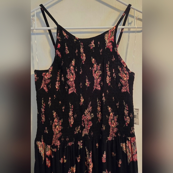 NWT | Angie | Women's Boho Smocked Floral Maxi Dress | Size: M - Picture 8 of 14